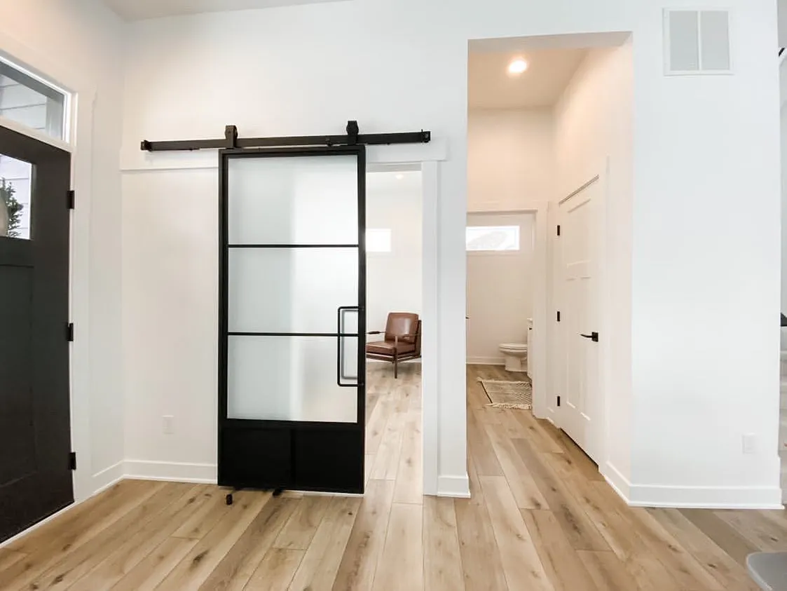 sliding barn door hardware