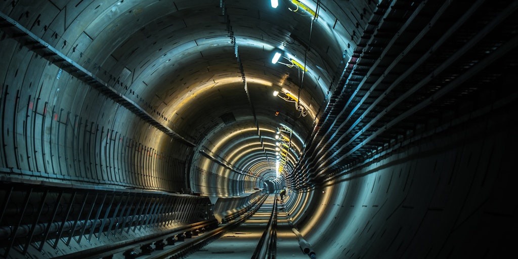 Тоннель. Тоннель метро. Подземное метро. Освещение тоннелей метро. Фотообои туннель.