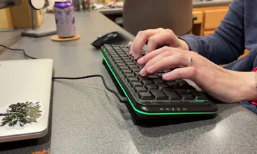 Kemove 60% Wireless Mechanical Keyboard gallery image