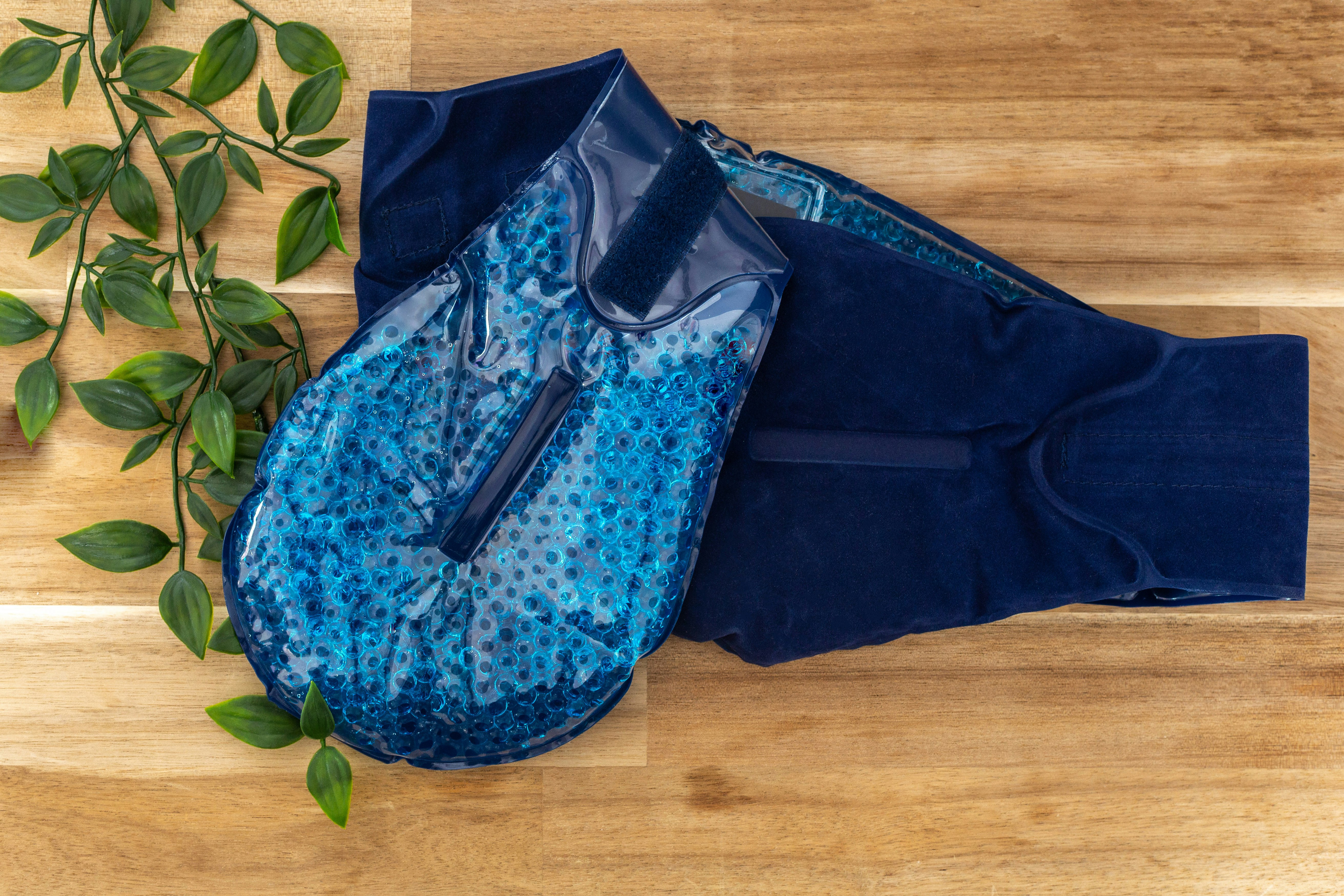 Hug wearable hot cold heat pack  gallery image