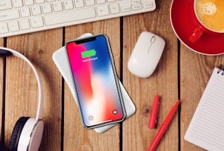 WiBa: 100% Wireless Magnetic Power Bank & Dock gallery image