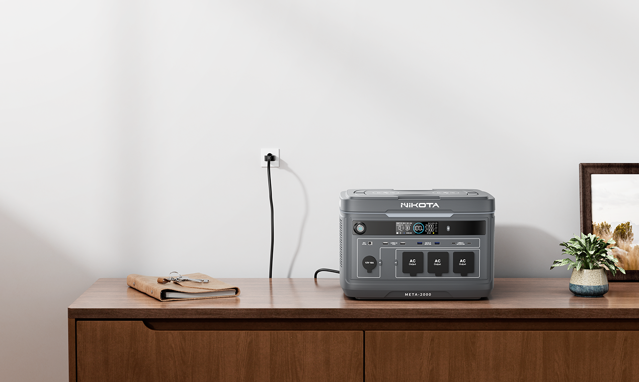 A Portable Power Station with 4G/5G gallery image