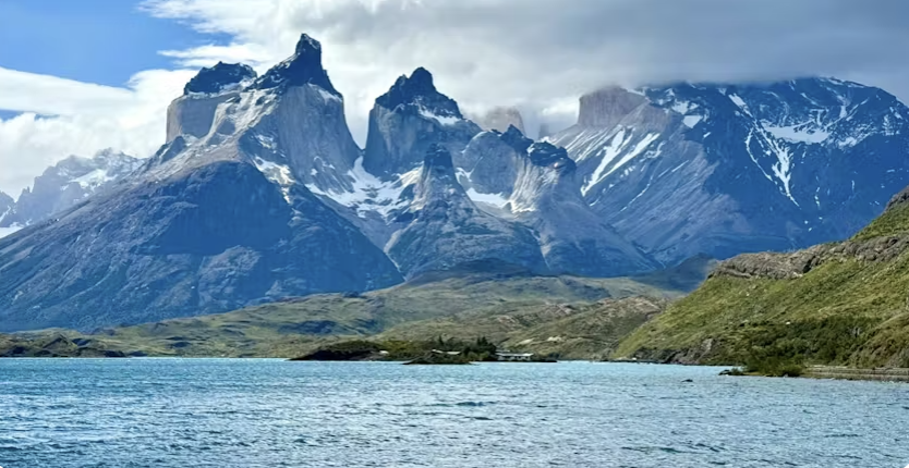 Break away from the Mouse Trap  - Product Hunt launch logo