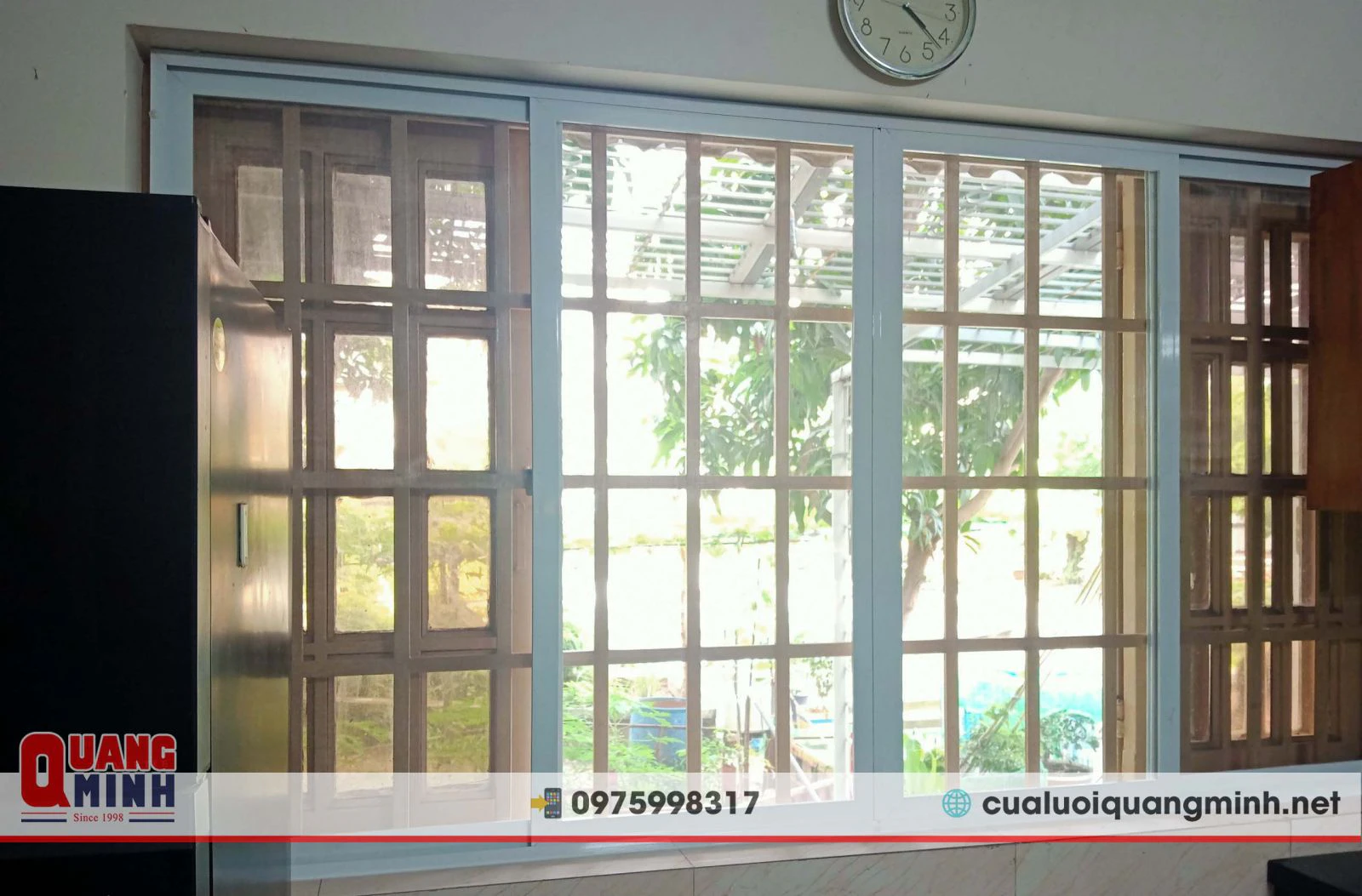 QUANG MINH ANTI-INSECT MESH DOOR