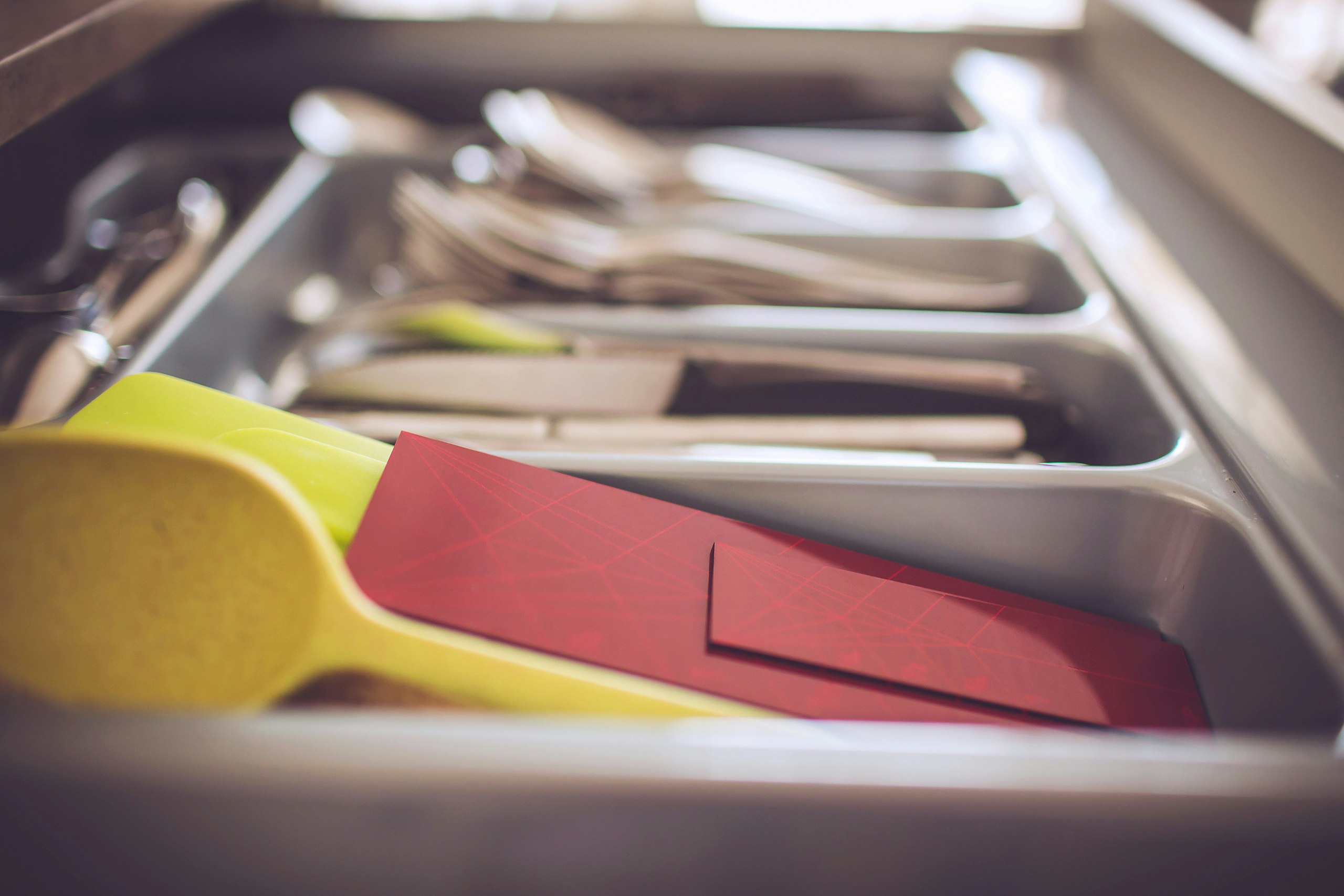 Polygons | The Flat 4-in-1 Measuring Spoon gallery image