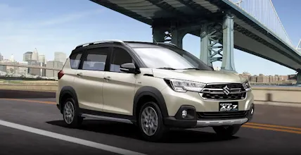 Suzuki XL7 Hybrid gallery image
