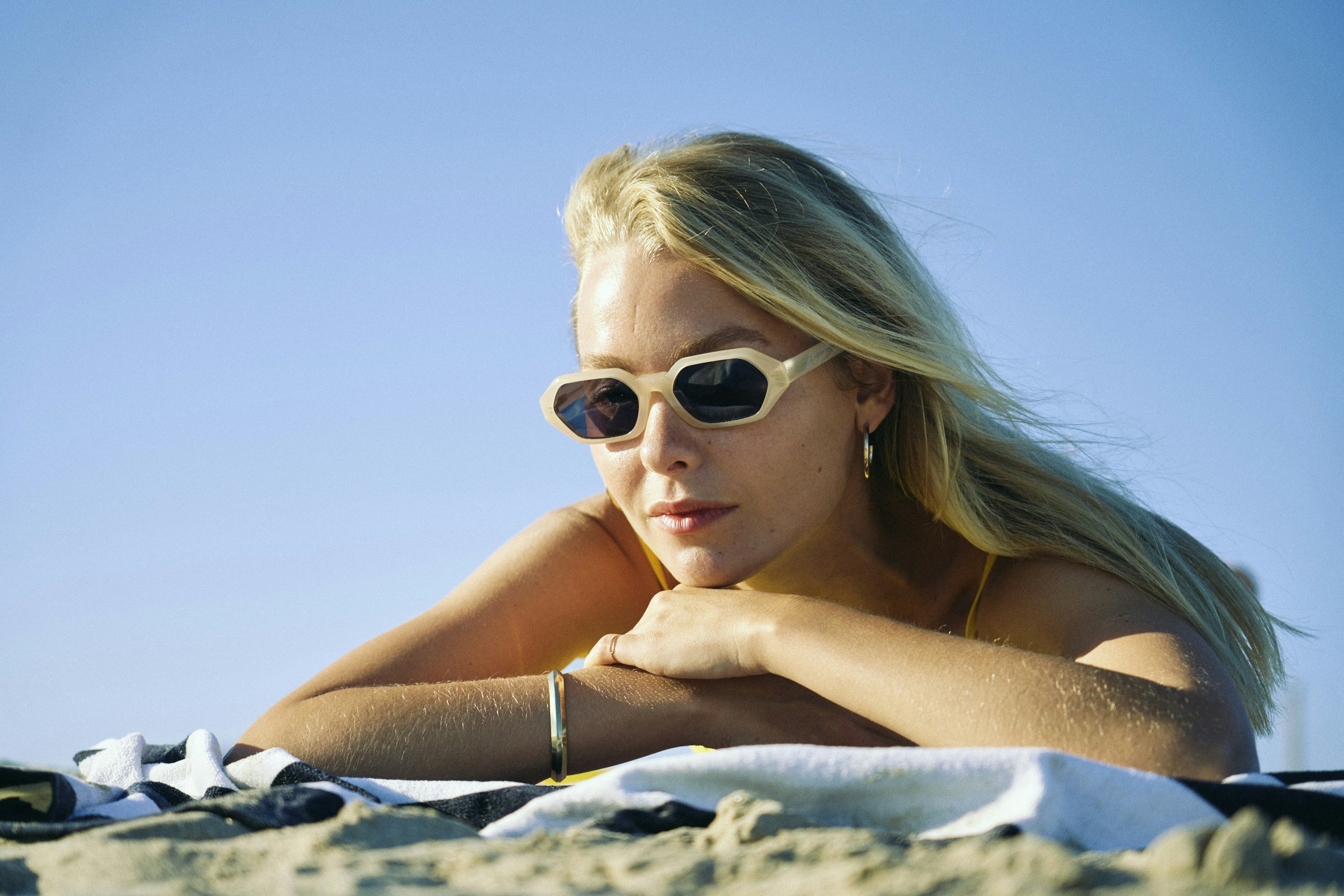 The Worlds’ First Self-Repairing Lenses  gallery image