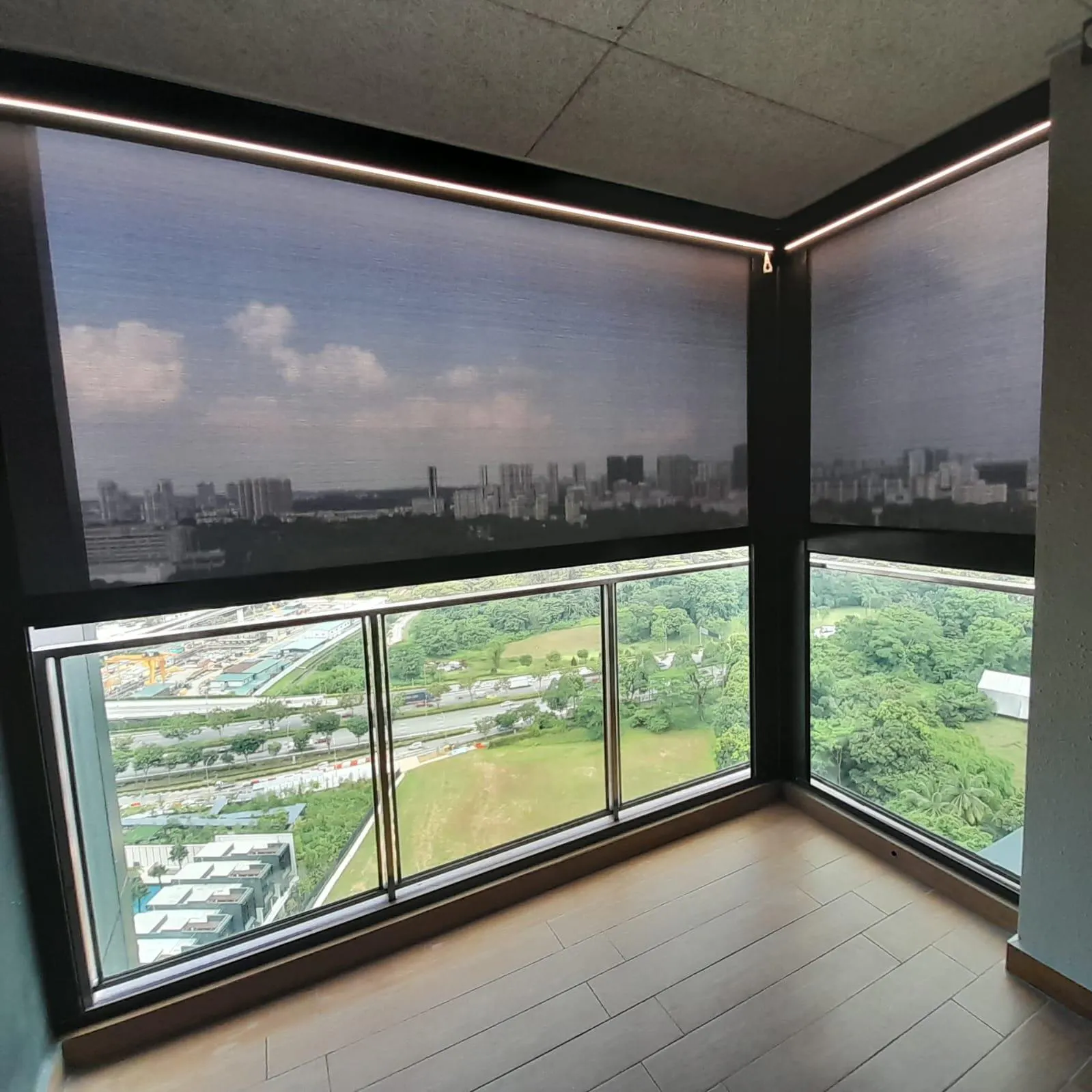 SmartZip  Outdoor Ziptrack Brand in SG