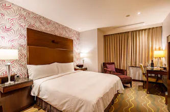 Cheap Hotels and Accommodation gallery image