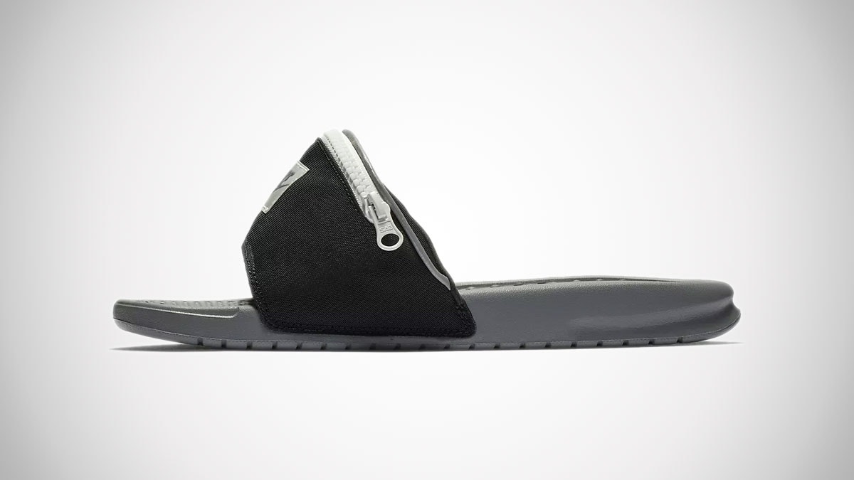 Men's Nike Benassi JDI Fanny Pack Slide gallery image