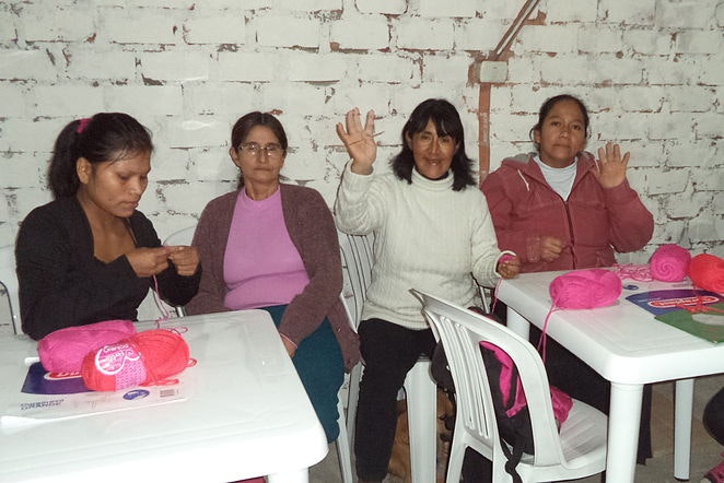 How She Did It: The Journey of Women Entrepreneurs Around the World - Awaj Makis (Peru) gallery image