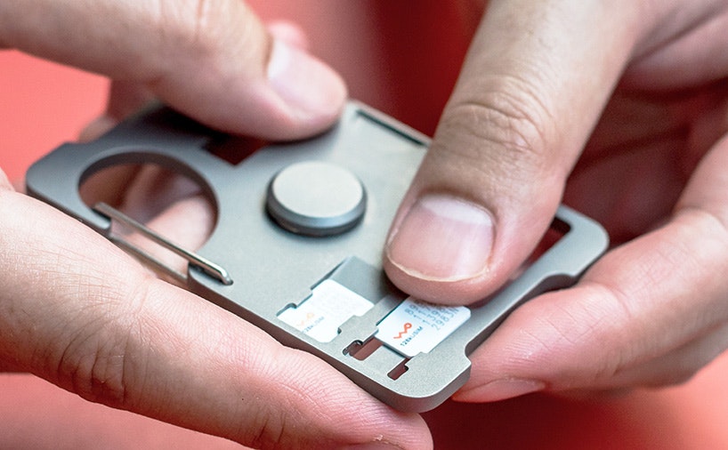 T'Spin Titanium Travel Tool gallery image