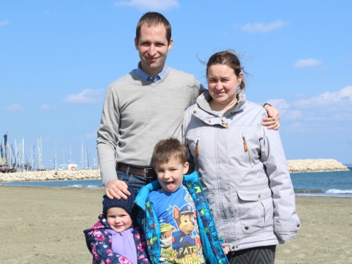 HELLOTUX gallery image