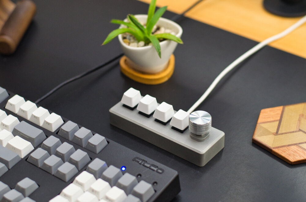 [1x4] + 1 Macropad gallery image