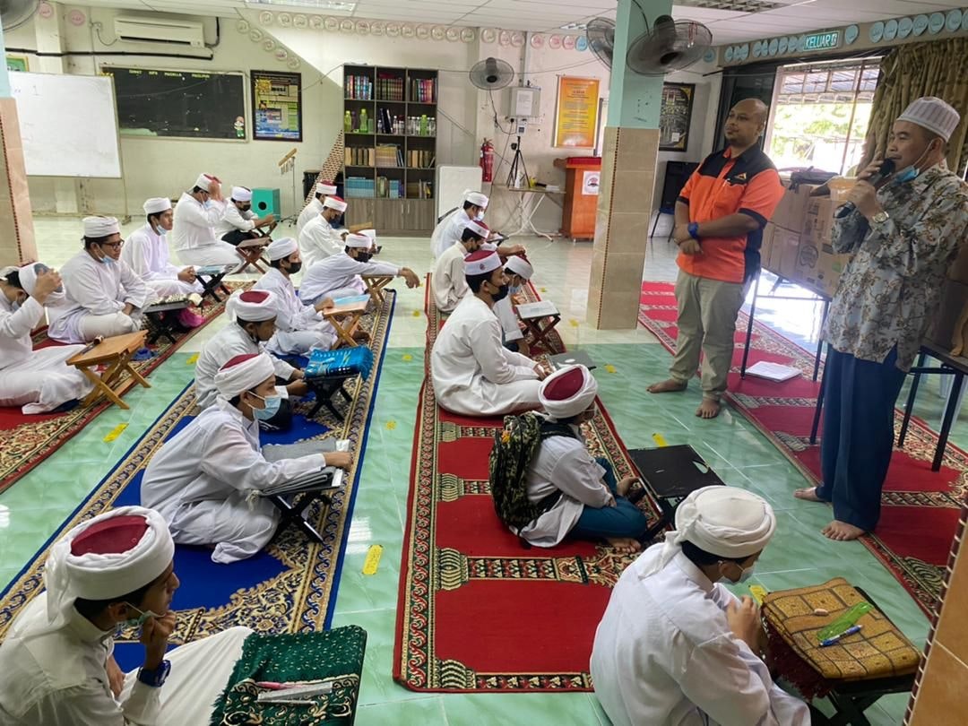 Al-Quran 35 Dalam 1 - Ade Azhar gallery image