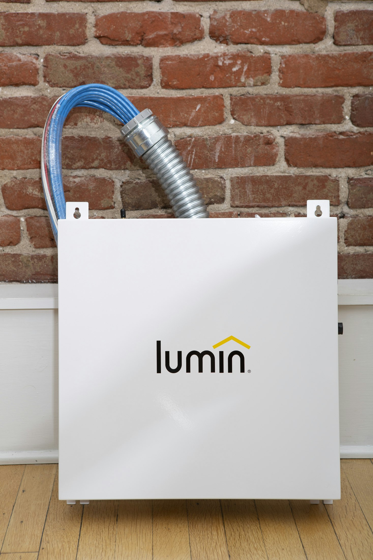 Lumin Smart Panel media 2