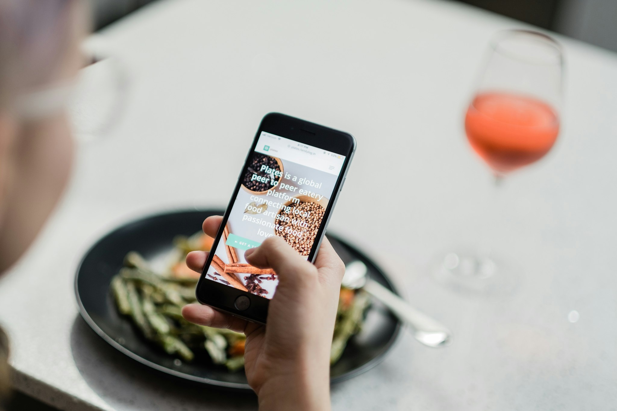 Plates- The App for Food Sharing