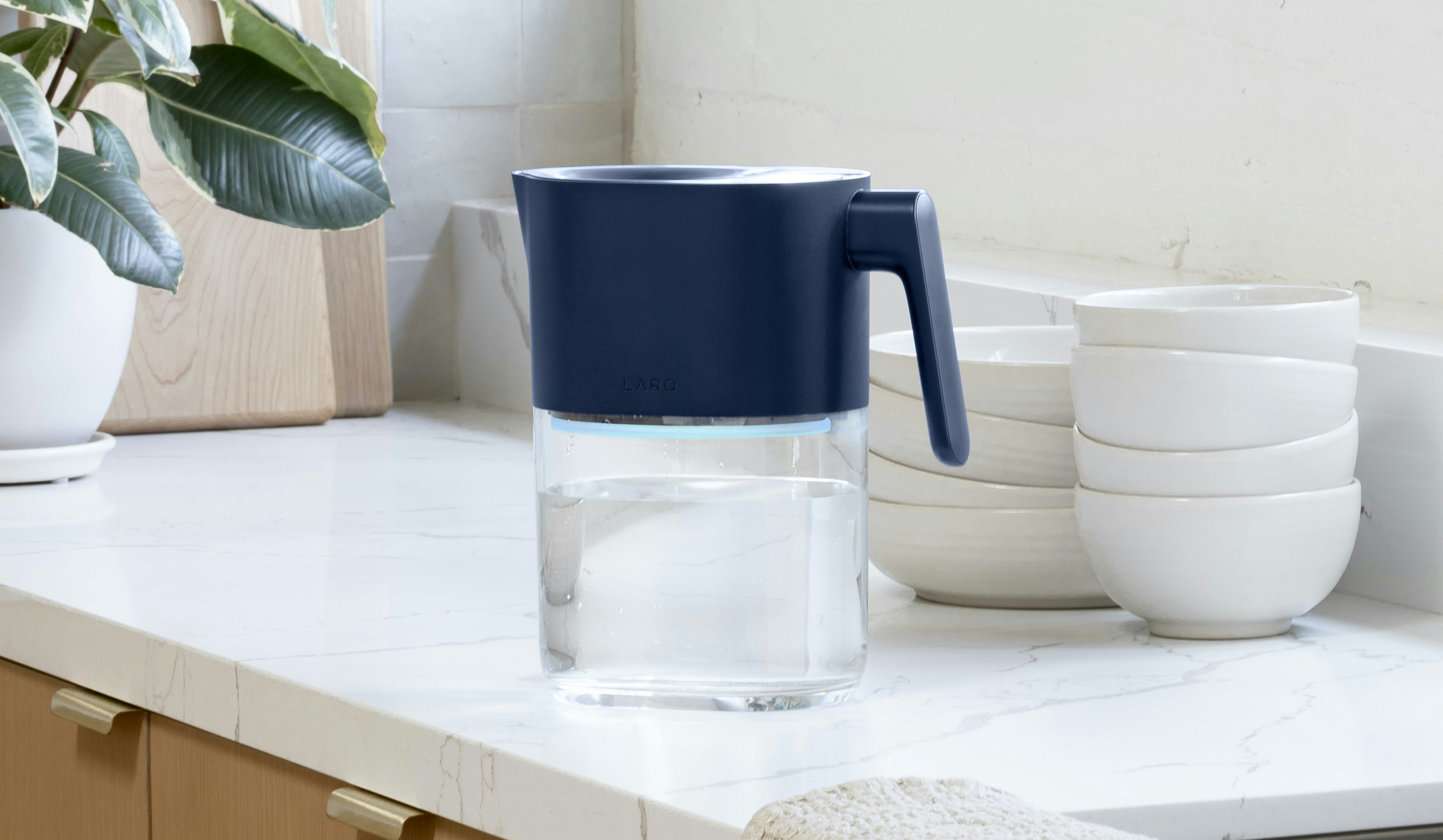 The LARQ Pitcher gallery image