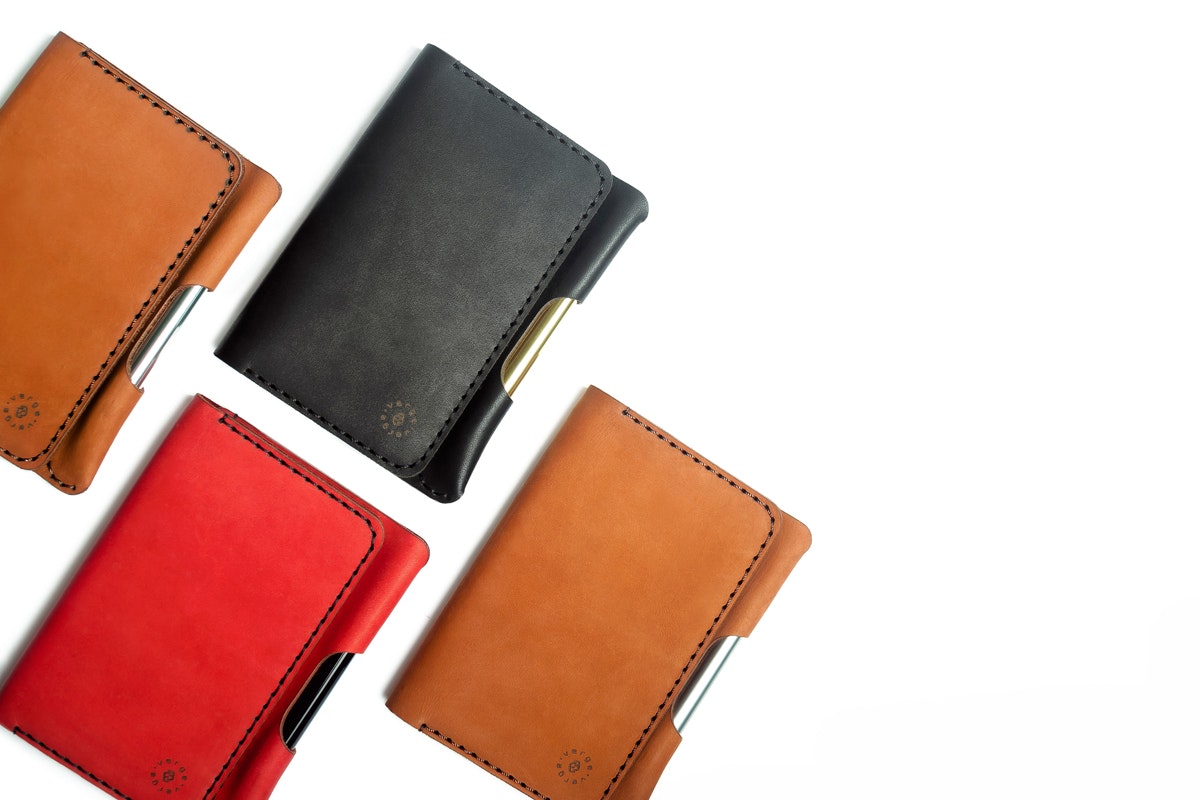 Pen + notebook + leather cover = your ideal pocket assistant gallery image