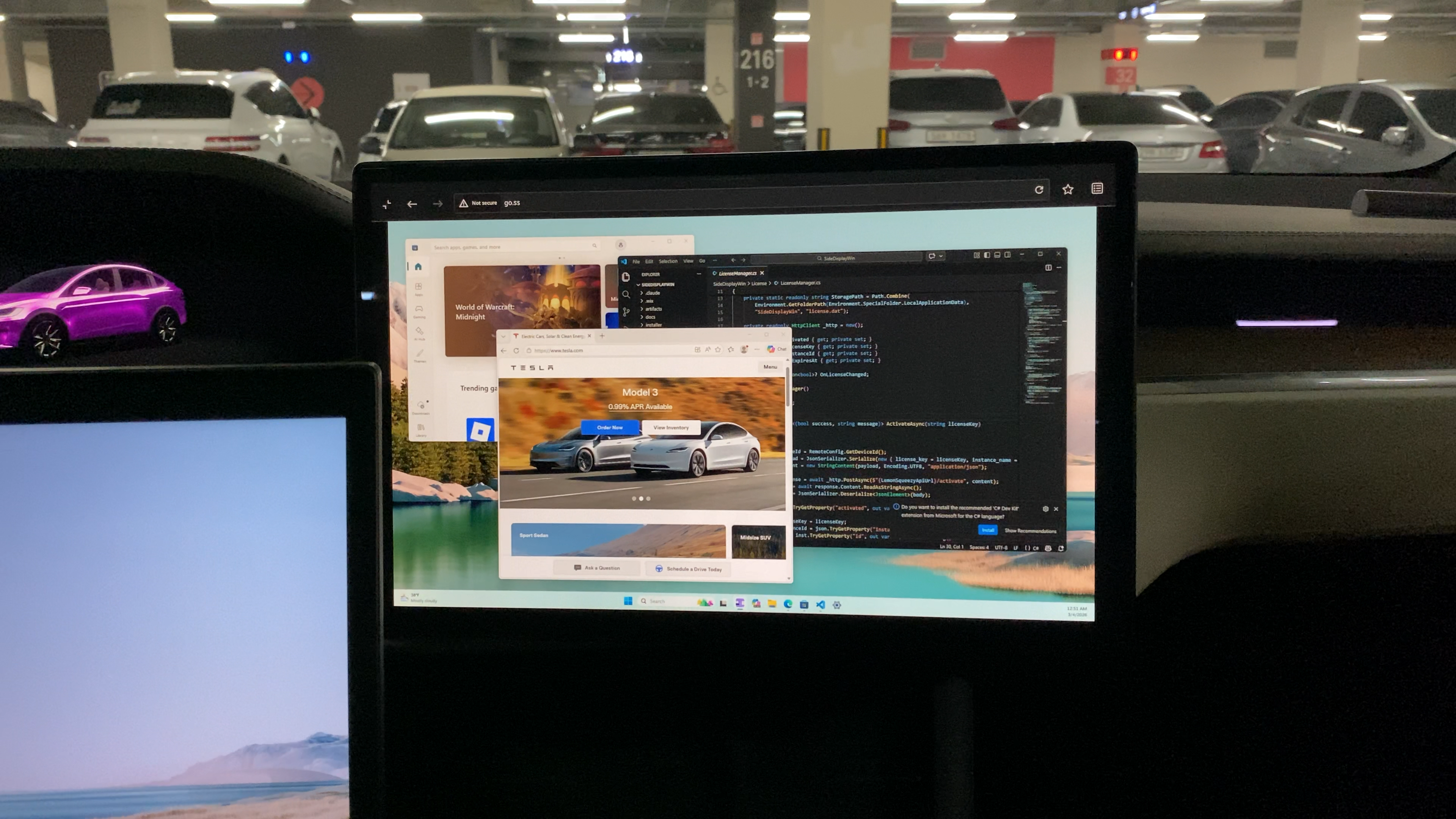 SideDisplay gallery image