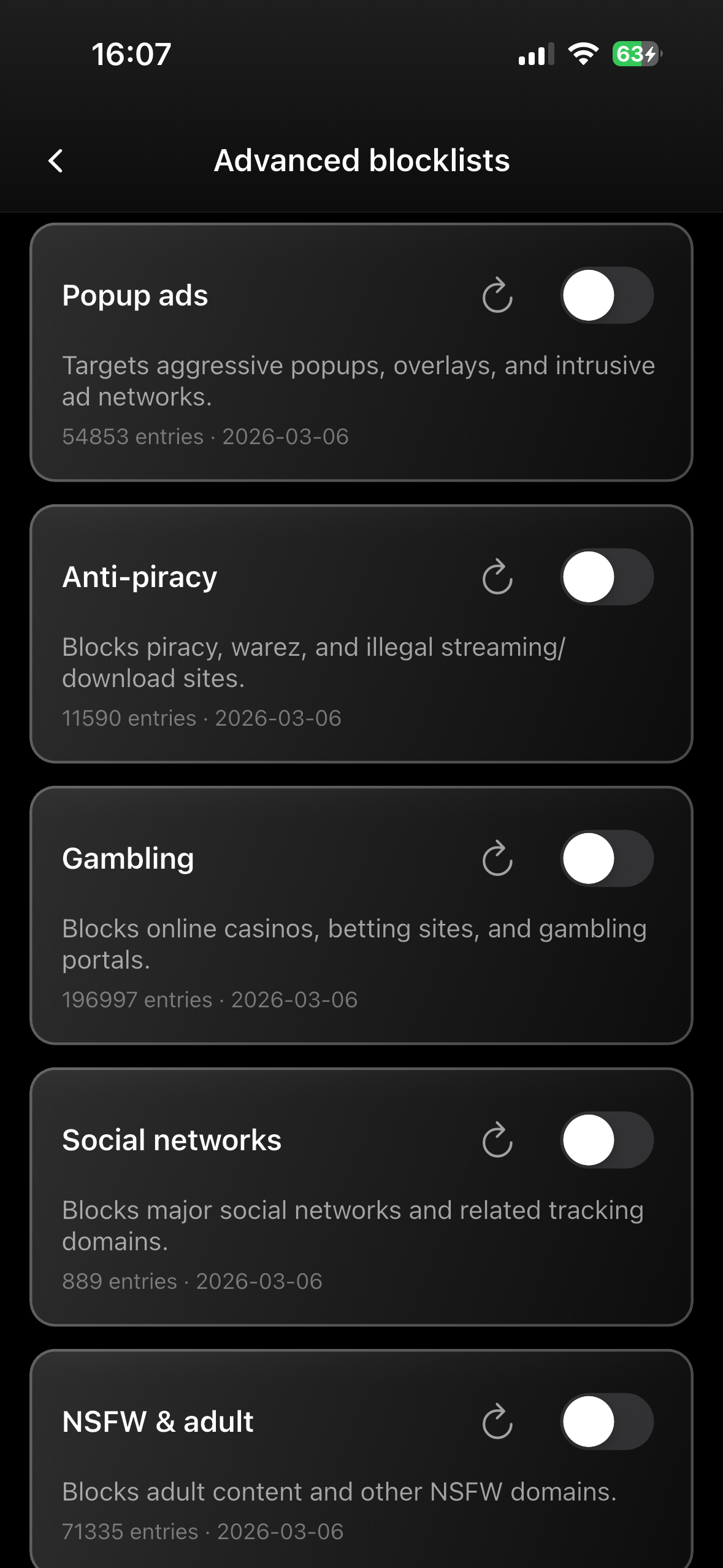 Nomoads - Screenshot 3 showing product features and functionality