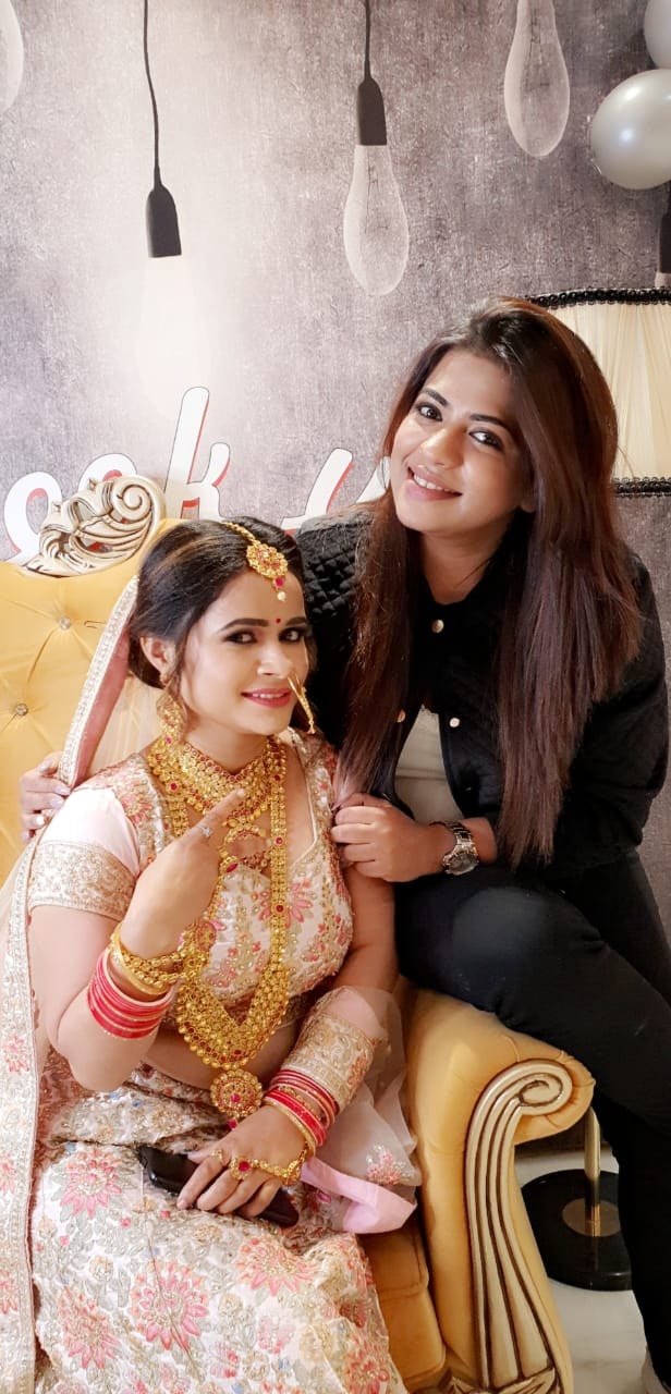 Get Ready With Best Bridal Makeup Artist