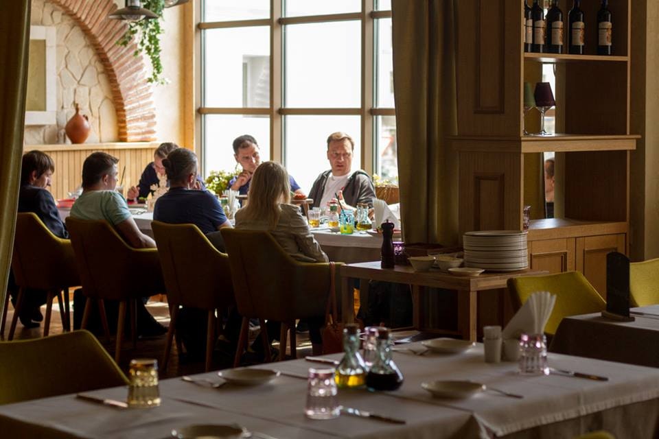 KINGURU gallery image