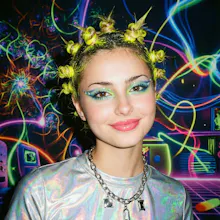 Y2K Hairstyle Generator gallery image