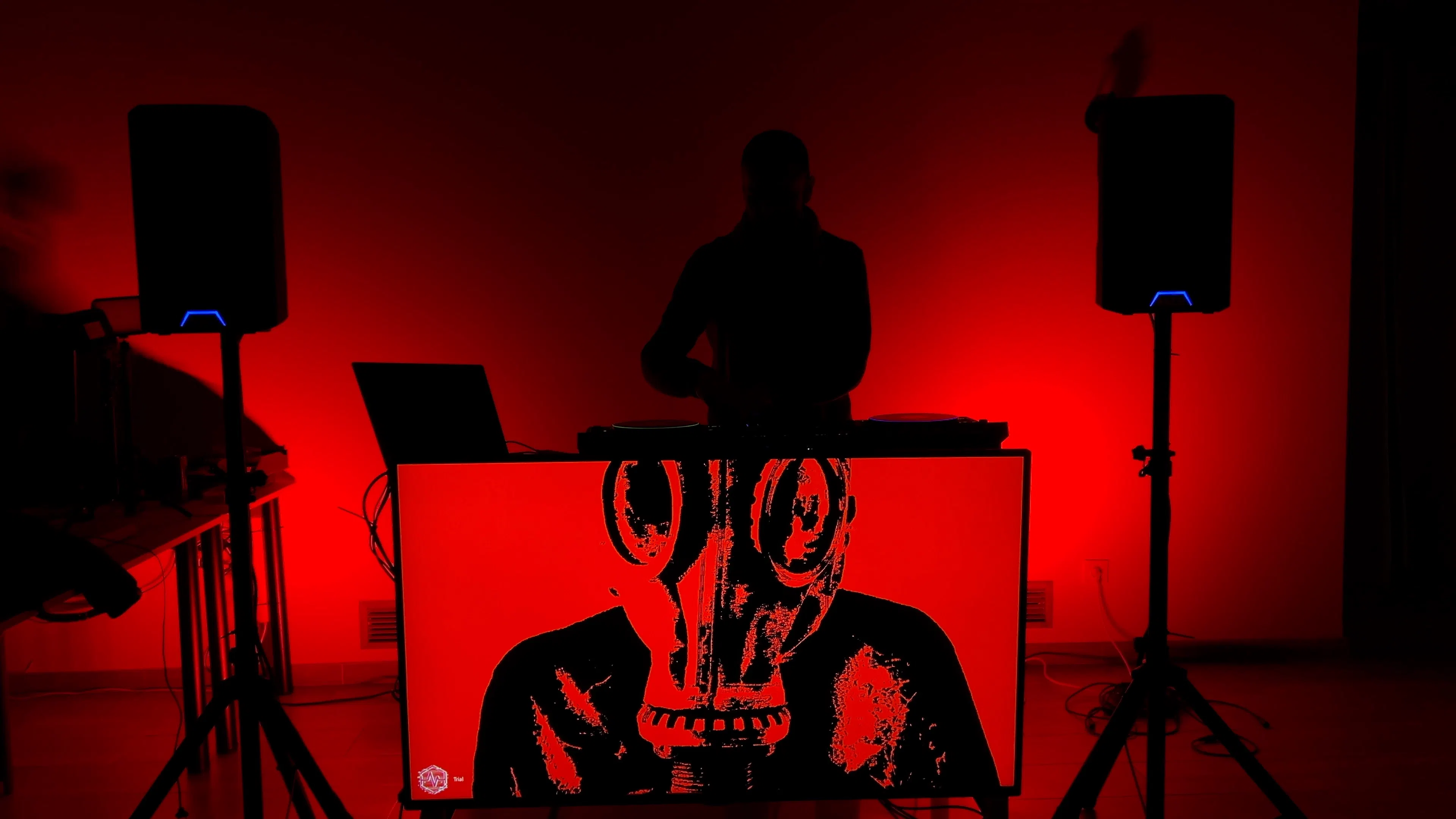DjMirror DJ Visualization & Lighting  gallery image