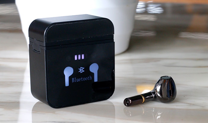 aptX™ Sound Metal Construction Earbuds gallery image