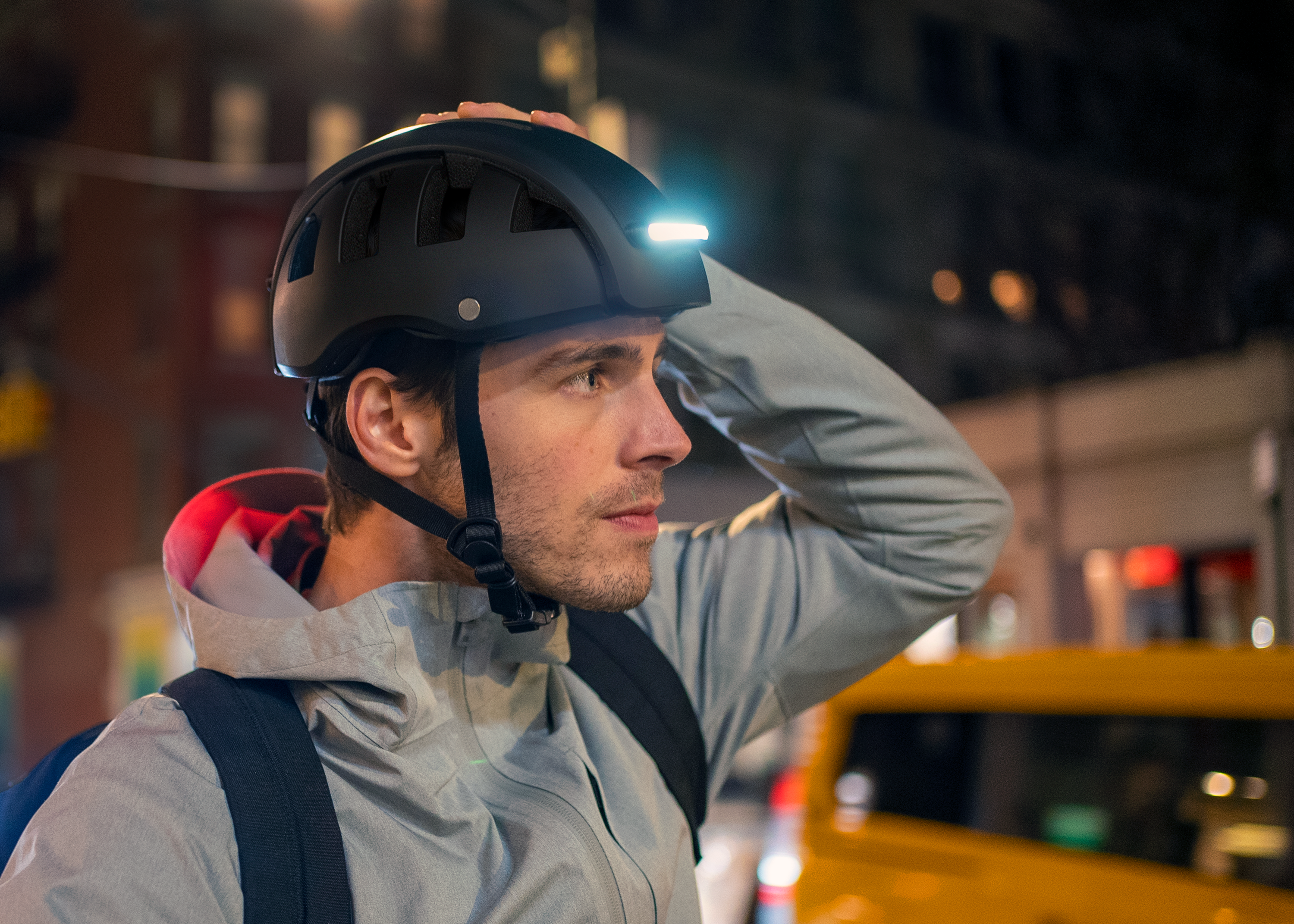 Fend Super Helmet - Первый складной и ультра-портативный шлем с огнями медиа 7