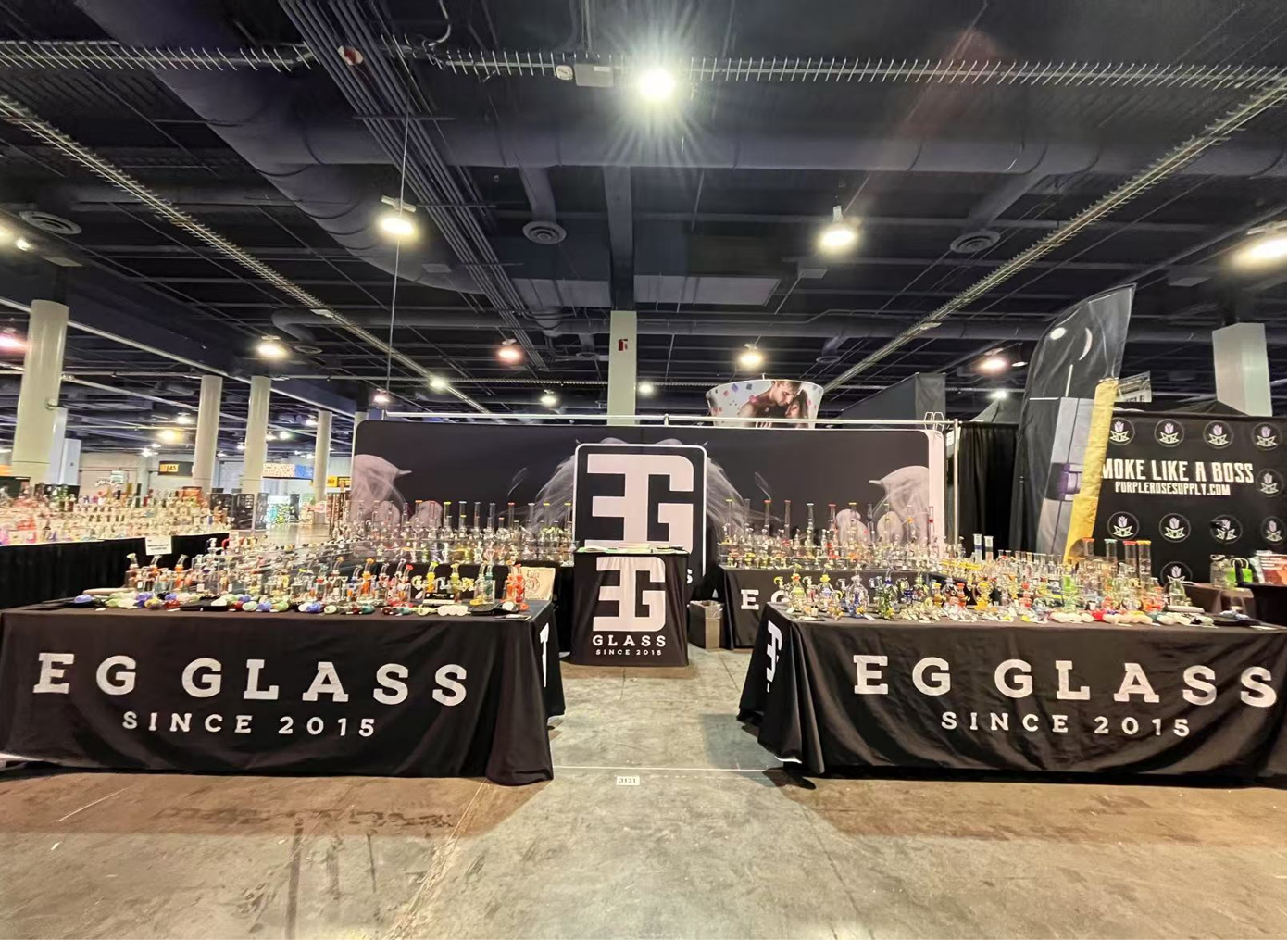 EG Glass Wholesale - Screenshot 2 showing product features and functionality