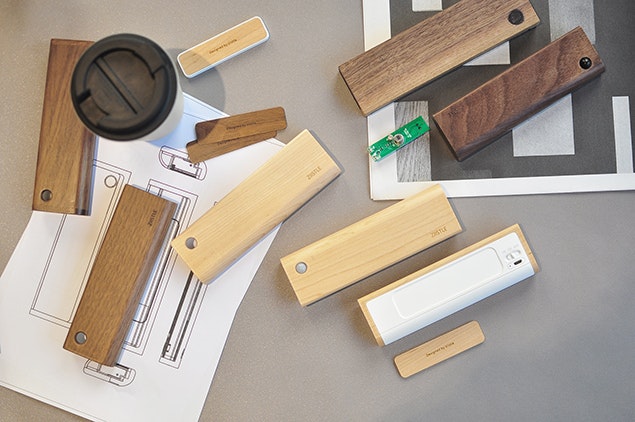 ZIISTLE:Auto-Sensor Motion Night Light gallery image