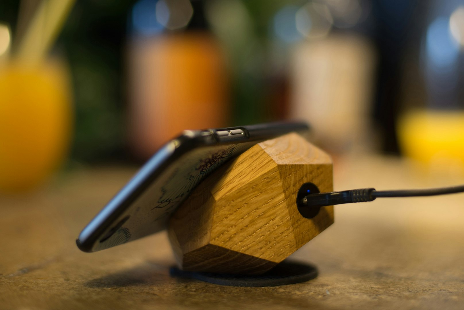 Halo Wireless Phone Charging Stand gallery image