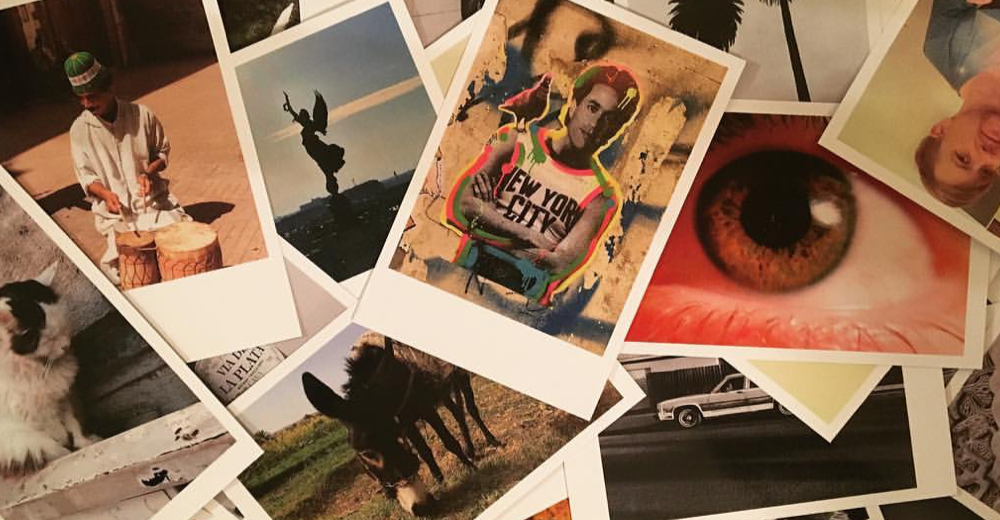 Courier Chatbot gallery image