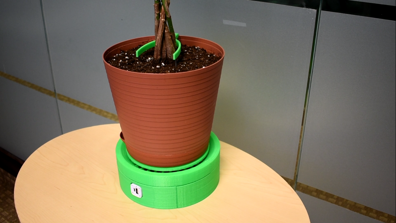Goldoon: Smart Self-watering Planter gallery image