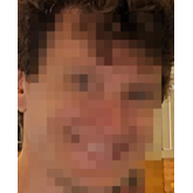 Faccia pixelato media 1