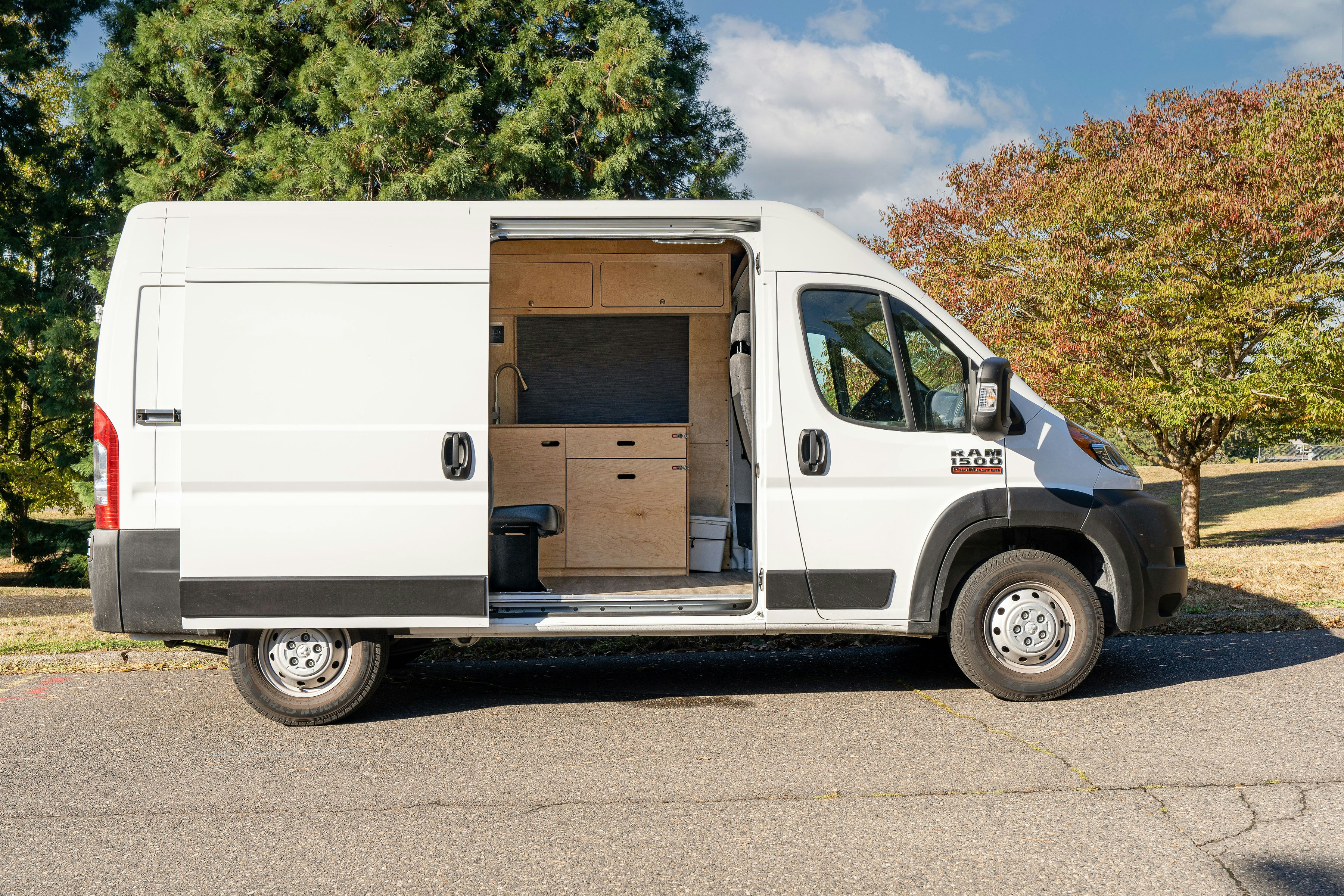 Media Du hành cho thuê xe - Campervan Cho thuê được xây dựng cho cuộc phiêu lưu 25