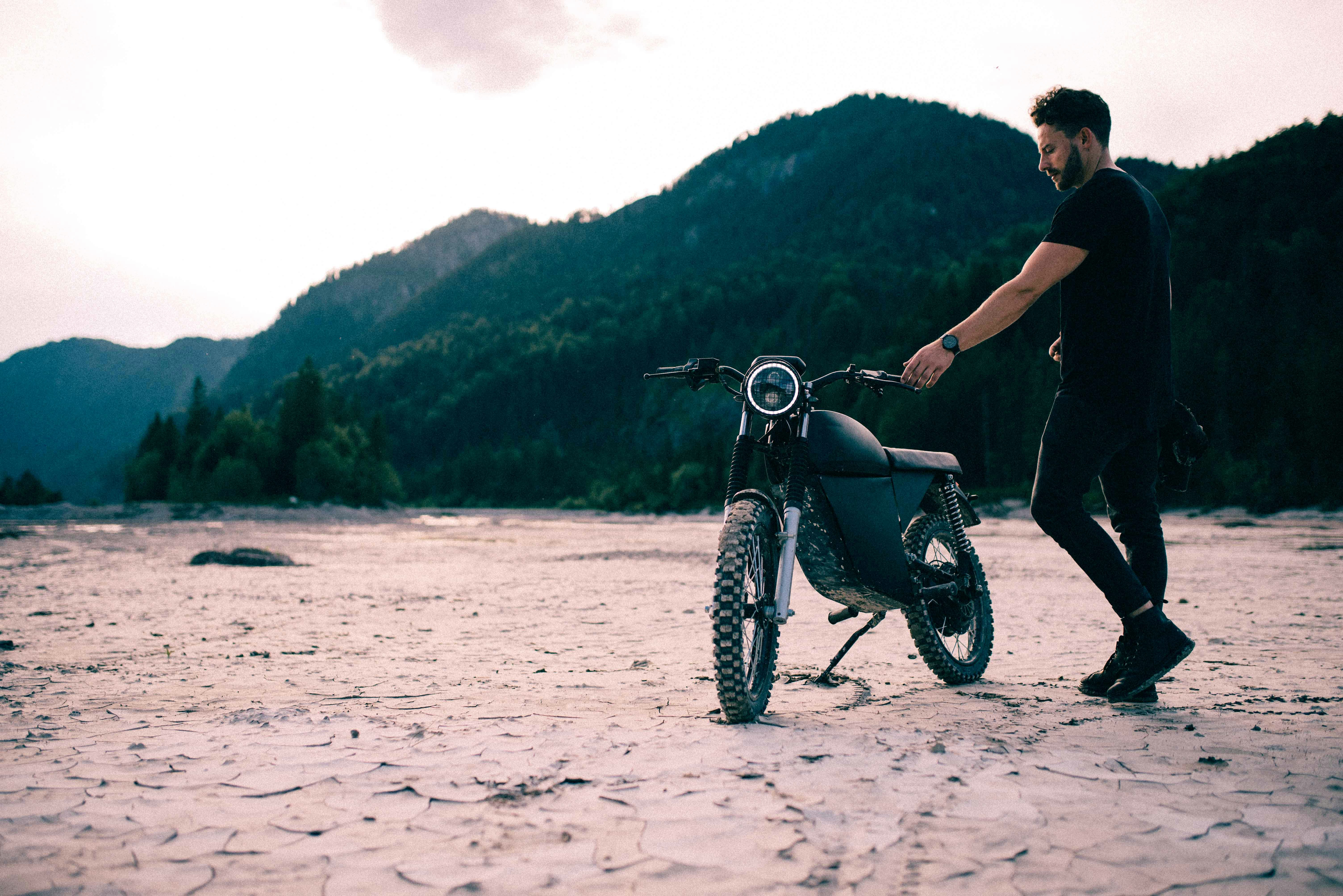 BlackTea Motorbikes gallery image