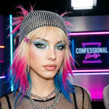 Y2K Hairstyle Generator gallery image