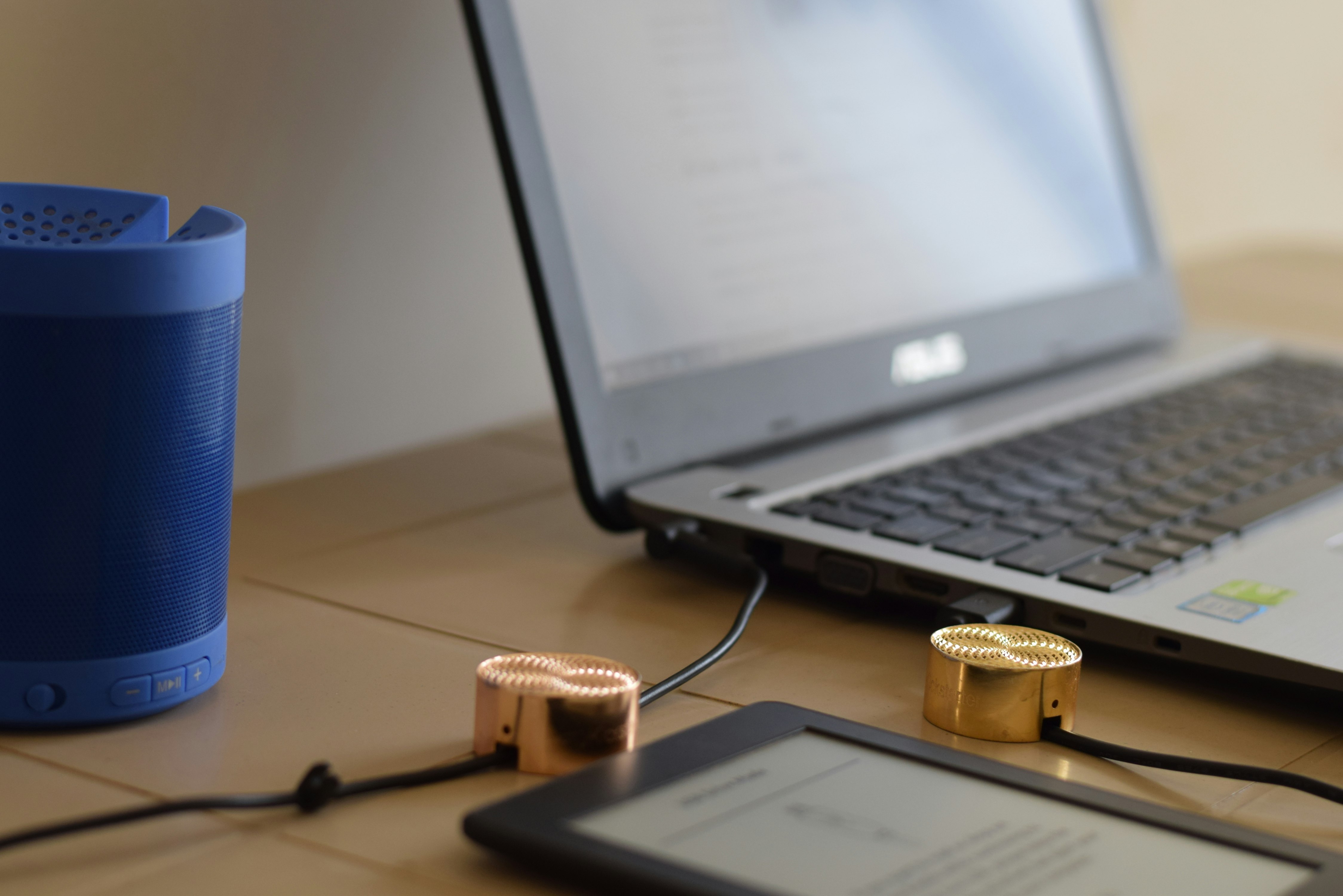 Desk_Infinity gallery image